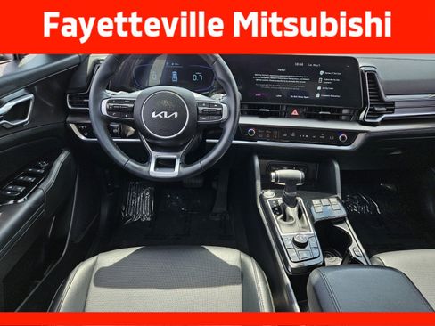 Used 2025 Kia Sportage EX w/ Premium Package AWD/4WD image 12