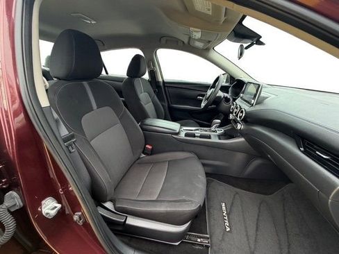 Used 2024 Nissan Sentra SV image 11