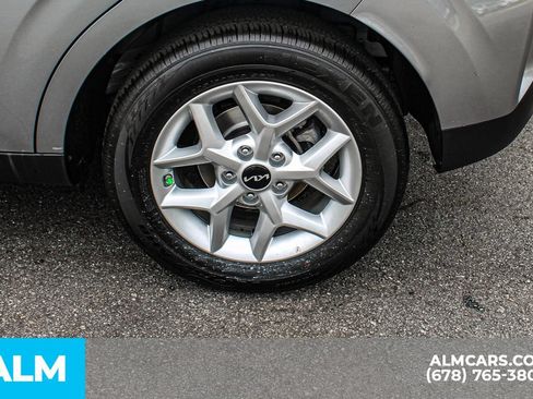 Used 2025 Kia Soul LX w/ LX Technology Package FWD image 15