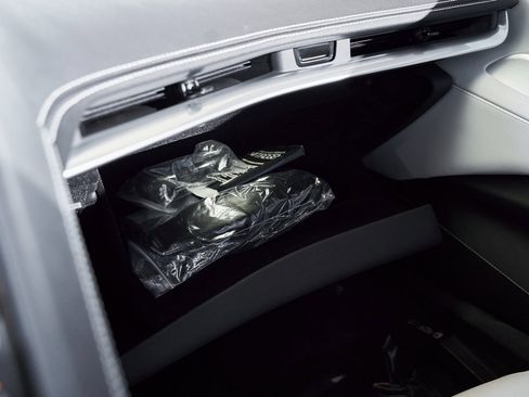 Used 2022 Chevrolet Corvette Stingray w/ Z51 Performance Package image 49