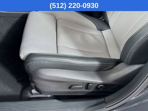 Certified 2025 Subaru Outback Limited image 24