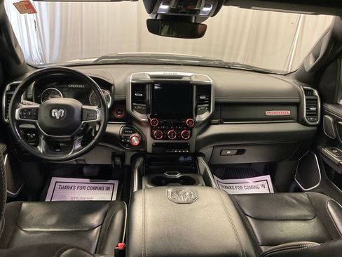 Used 2022 RAM 1500 Laramie AWD/4WD image 4
