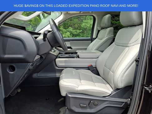 Used 2025 Ford Expedition Active AWD/4WD image 14