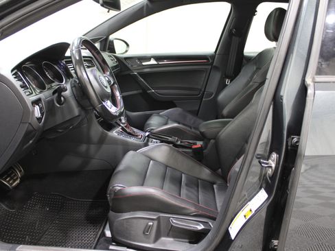 Used 2016 Volkswagen GTI SE w/ Lighting Package (SEL) image 3