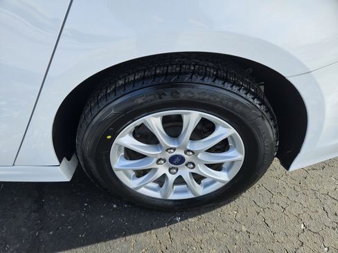 Used 2018 Ford Fusion S image 10