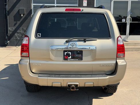 Used 2008 Toyota 4Runner SR5 AWD/4WD image 45