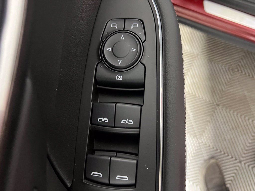 Certified 2023 Buick Envision Avenir AWD/4WD image 17