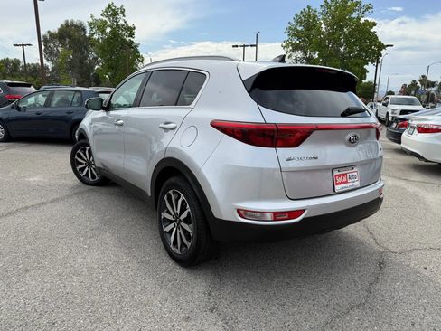 Used 2017 Kia Sportage EX w/ EX Premium Package image 5