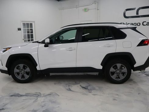 Used 2024 Toyota RAV4 XLE w/ Convenience Package image 4