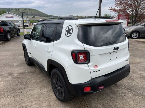 Used 2017 Jeep Renegade Trailhawk AWD/4WD image 2