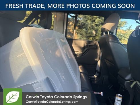 Used 2015 Jeep Wrangler Unlimited Sahara image 7