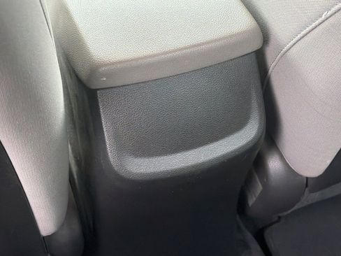 Used 2019 Hyundai Elantra SE w/ Cargo Package FWD image 17