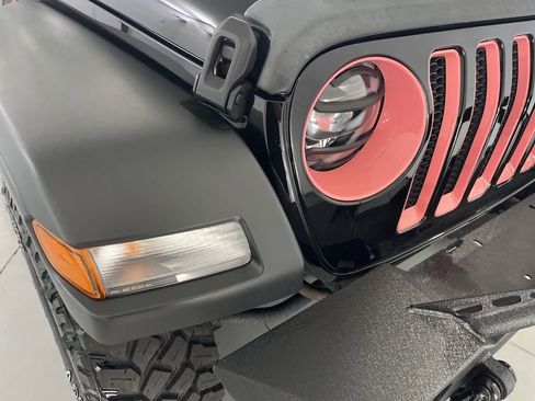 Used 2022 Jeep Wrangler Unlimited Sport AWD/4WD image 34