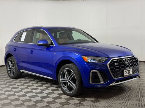 Used 2023 Audi Q5 e Premium Plus w/ Premium Plus Package AWD/4WD image 7