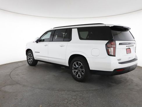 Certified 2024 Chevrolet Suburban Z71 w/ Z71 Off-Road Package AWD/4WD image 9