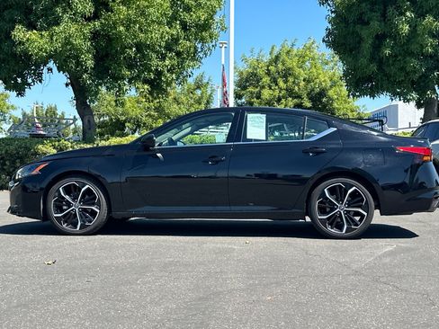 Certified 2024 Nissan Altima 2.5 SR FWD image 7