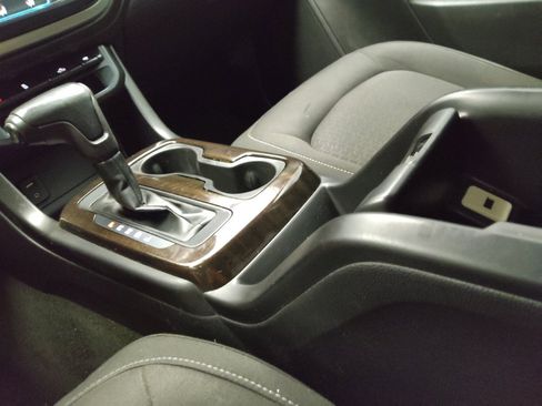 Used 2017 GMC Canyon SLE w/ SLE Convenience Package RWD image 26