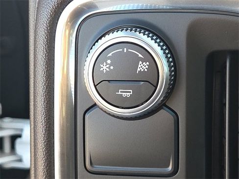 Used 2019 GMC Sierra 1500 SLT image 24