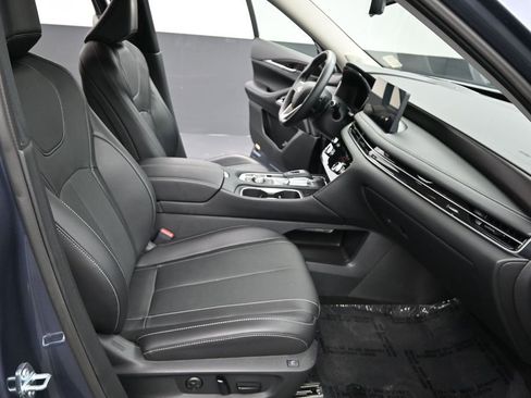 Certified 2025 INFINITI QX60 Sensory w/ Vision Package AWD/4WD image 17