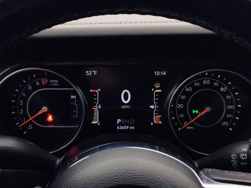 Used 2020 Jeep Wrangler Unlimited Sahara AWD/4WD image 18