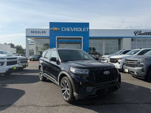 Used 2026 Ford Explorer ST-Line AWD/4WD image 1