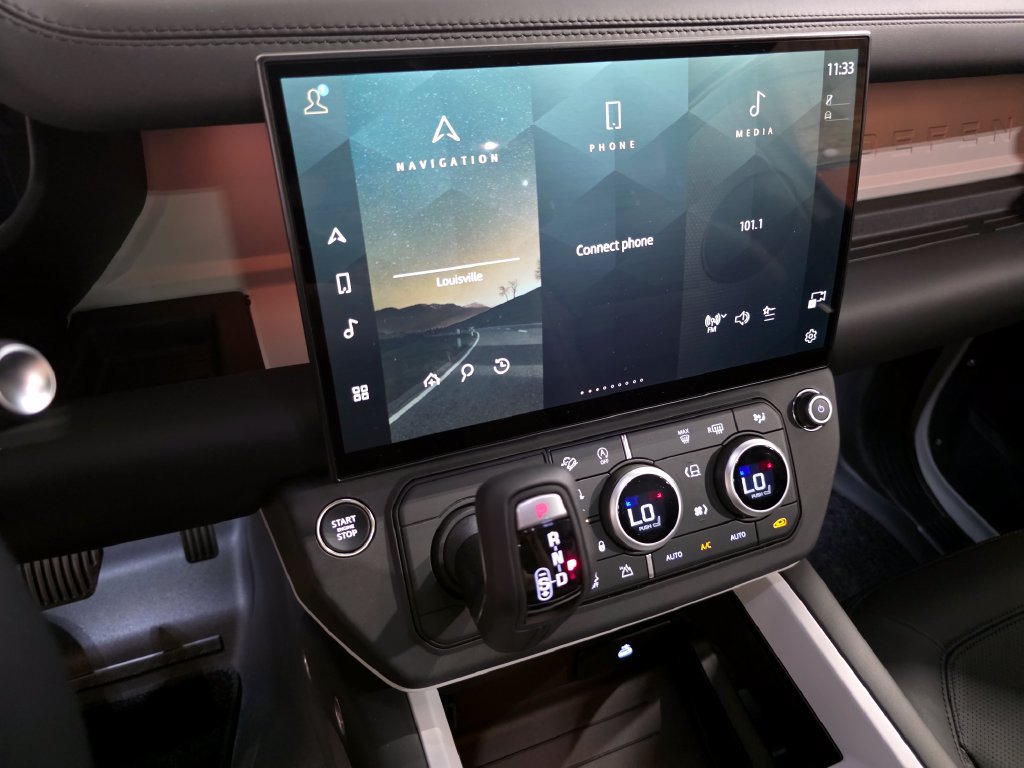 New 2026 Land Rover Defender 110 X-Dynamic SE AWD/4WD image 22