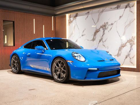 Used 2022 Porsche 911 GT3 RWD image 2
