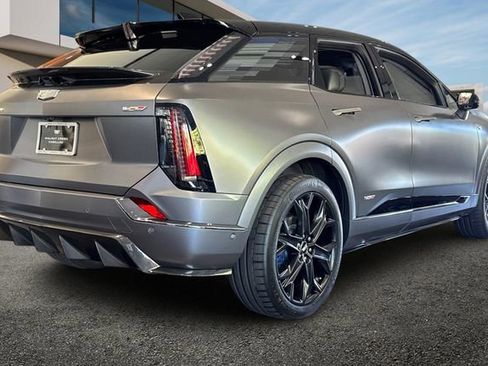 New 2026 Cadillac Optiq V w/ Magnus Launch Edition image 4