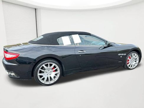 Used 2012 Maserati GranTurismo Convertible RWD image 4