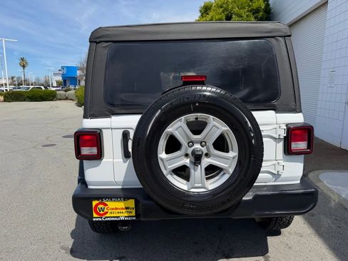 Used 2023 Jeep Wrangler Unlimited Sport AWD/4WD image 4