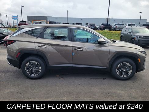 New 2026 Hyundai Tucson Blue SE AWD/4WD image 3