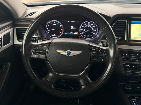 Used 2015 Hyundai Genesis 5.0 RWD image 17