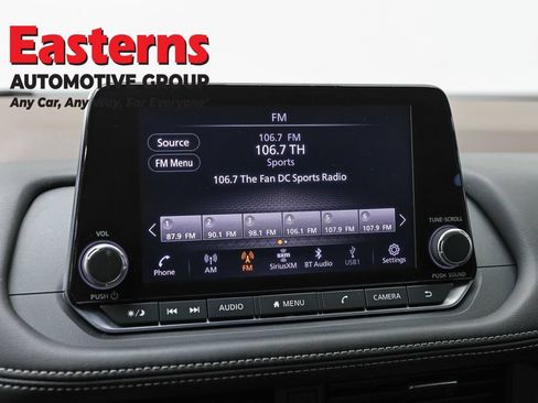 Used 2023 Nissan Rogue S AWD/4WD image 19