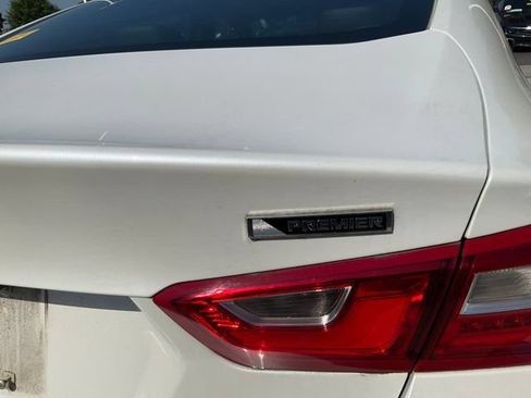 Used 2016 Chevrolet Malibu Premier FWD image 8