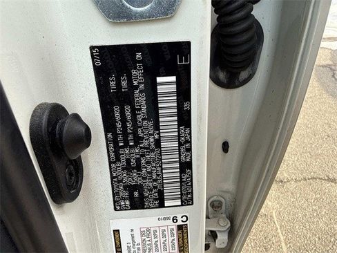 Used 2015 Toyota 4Runner Limited image 30