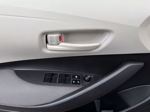 Certified 2024 Toyota Corolla LE image 11