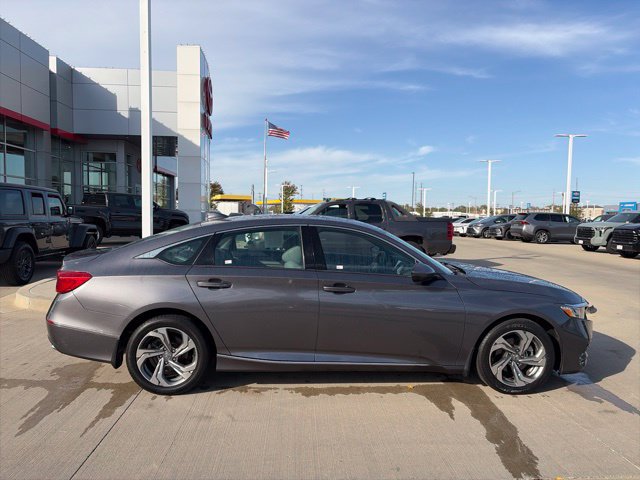 Used 2018 Honda Accord EX-L image 8