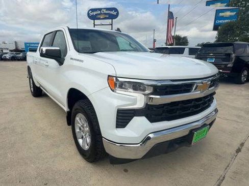 Used 2025 Chevrolet Silverado 1500 LT RWD image 2