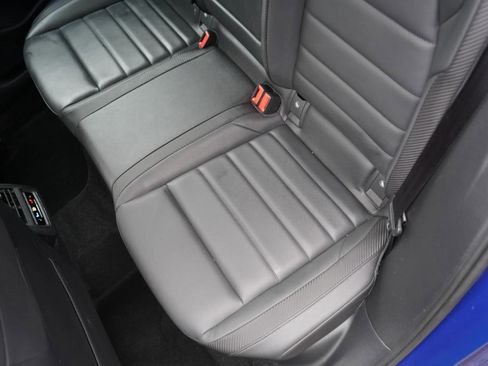 Used 2023 Volkswagen Golf R image 46