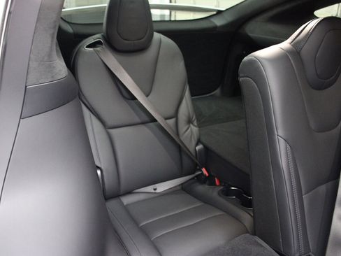 Used 2023 Tesla Model X 7 Seater AWD Driving Com 4 image 26