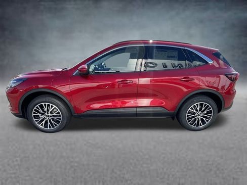 Used 2024 Ford Escape SE image 2