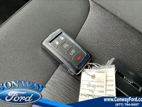 Used 2025 Jeep Grand Cherokee L Laredo w/ Luxury Tech Group I image 37