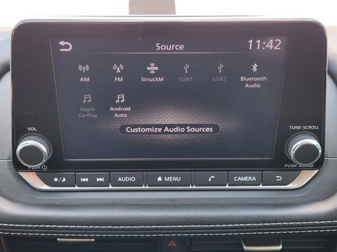 Used 2023 Nissan Rogue SV w/ SV Premium Package FWD image 19