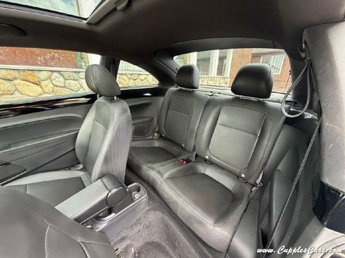 Used 2013 Volkswagen Beetle 2.5 Fender FWD image 25