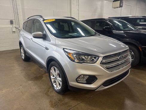 Used 2019 Ford Escape SEL image 4