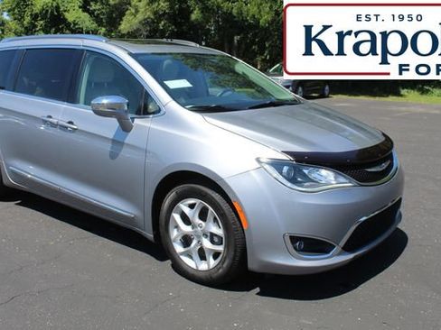 Used 2020 Chrysler Pacifica Limited FWD image 1