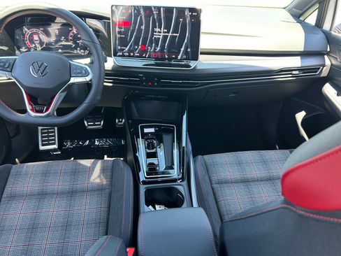 New 2026 Volkswagen Golf SE FWD image 19
