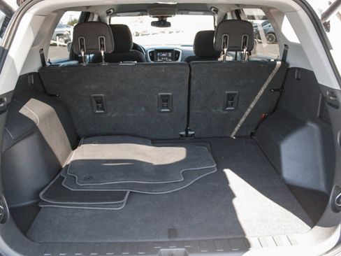 Used 2020 GMC Terrain SLE w/ Driver Convenience Package FWD image 26