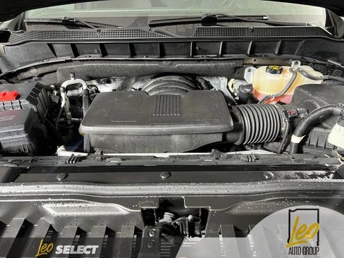 Used 2023 Chevrolet Silverado 1500 LT w/ Z71 Off-Road Package AWD/4WD image 31