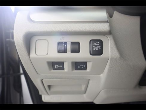 Used 2015 Subaru Forester 2.5i Touring image 19